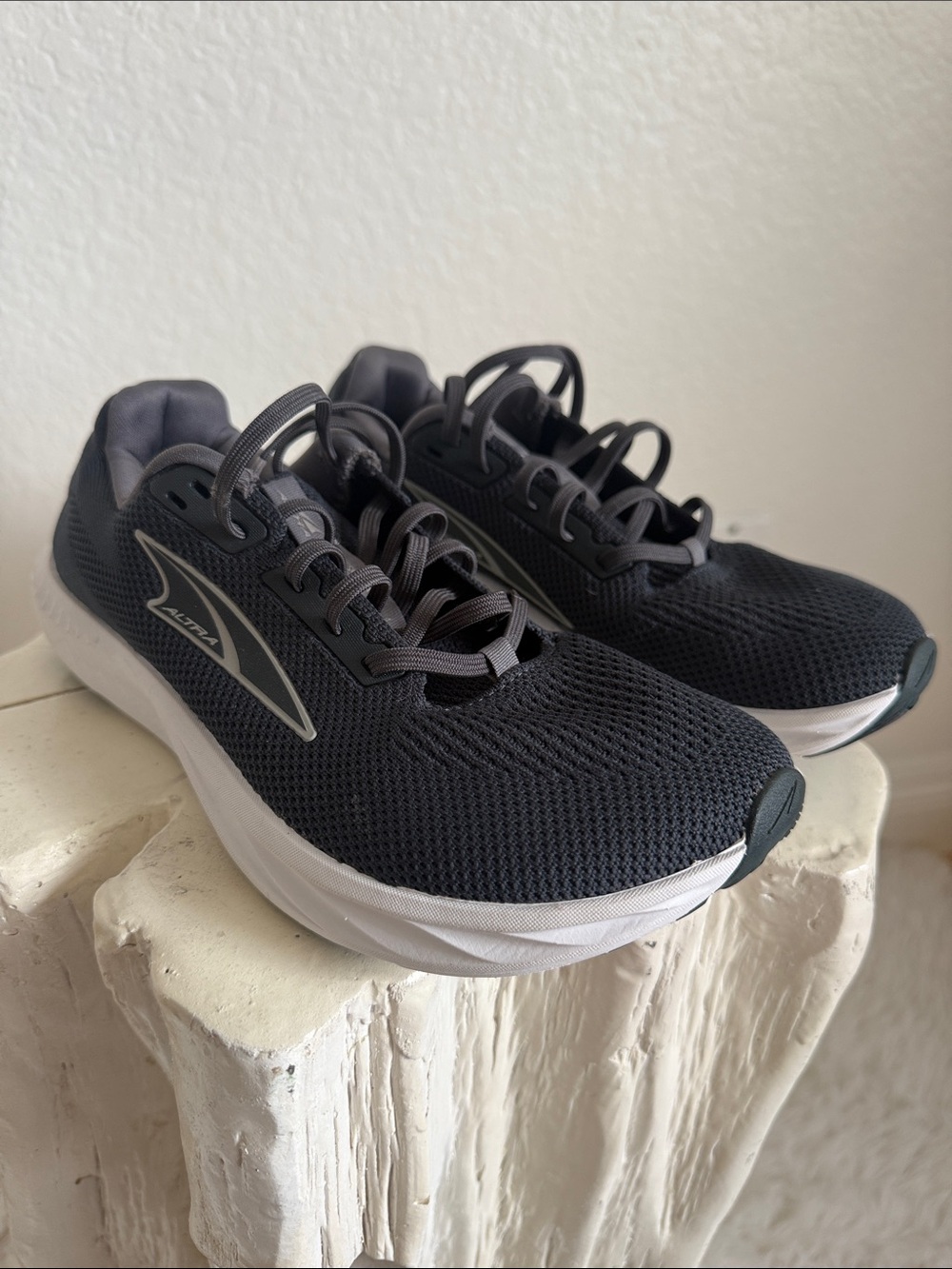 Altra Women's Escalante 4 Black and White Mesh Running Shoes